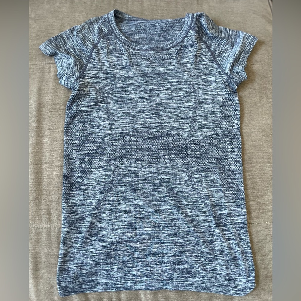 Lululemon short sleeve, swiftly, tech tee, size 8.